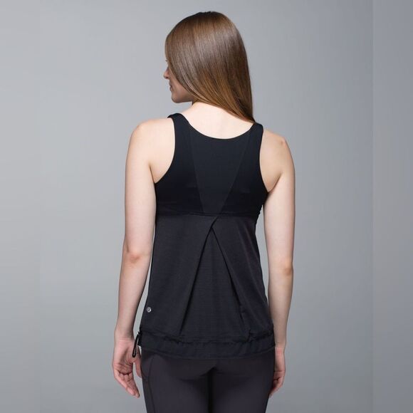 RARE Lululemon Run: Ta Ta Topper - Picture 1 of 6